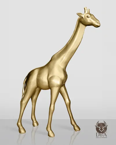 Zlata ali srebrna žirafa - originalna dekoracija