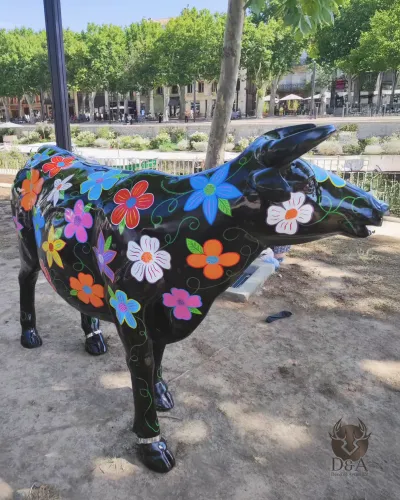 Dieren | Koe ZWART Veelkleurige bloemen voor uw decoratie