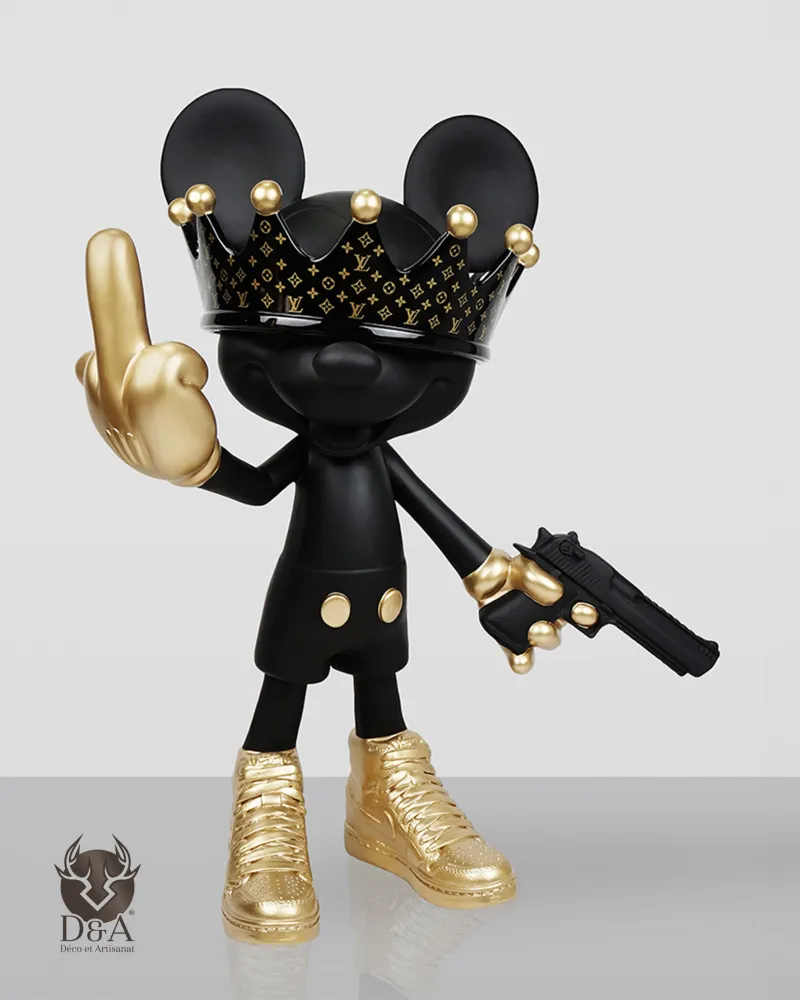 Maus zeigt den Finger mit einer Pistole – Dekorative Design-Statue Maus zeigt den Finger mit einer Pistole – Dekorative Design-Statue