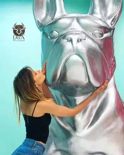 Riesige Bulldogge sitzend - Déco et Artisanat - 4