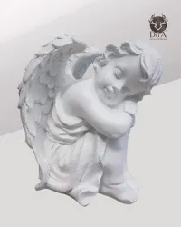 Decoração de anjo sentado
