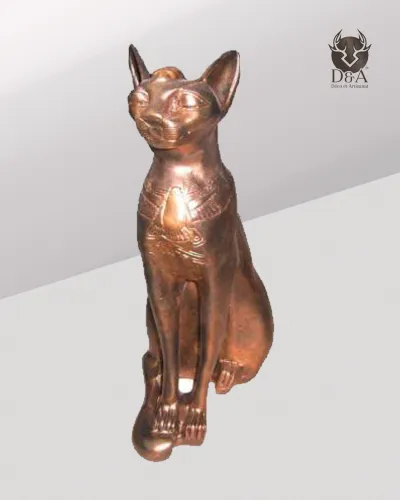 Gato com um besouro escaravelho, decoração egípcia