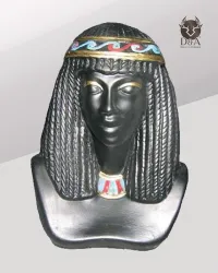 Ägyptische Frauenbüste als Dekoration