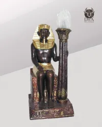 Faraonova svetilka na njegovem prestolu - egipčanski dekor