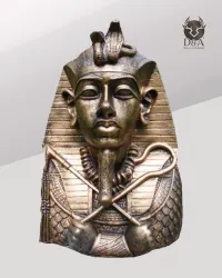 Pharaoh with crossed arms - Egyptian decor