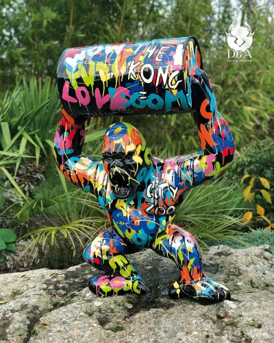 Kong, le Gorille Graffiti avec Tonneau pour une déco au top !