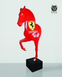 Animales de resina - Busto de caballo Ferrari
