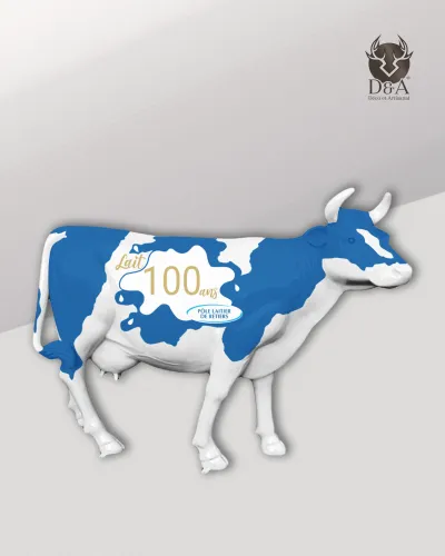 Vaca em tamanho real personalizada de acordo com sua identidade visual ou logotipo.