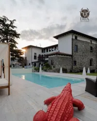 Statue haut de gamme en résine d'un Crocodile XXL, à taille réelle