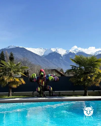 O gorila furioso Trash 3XL em resina