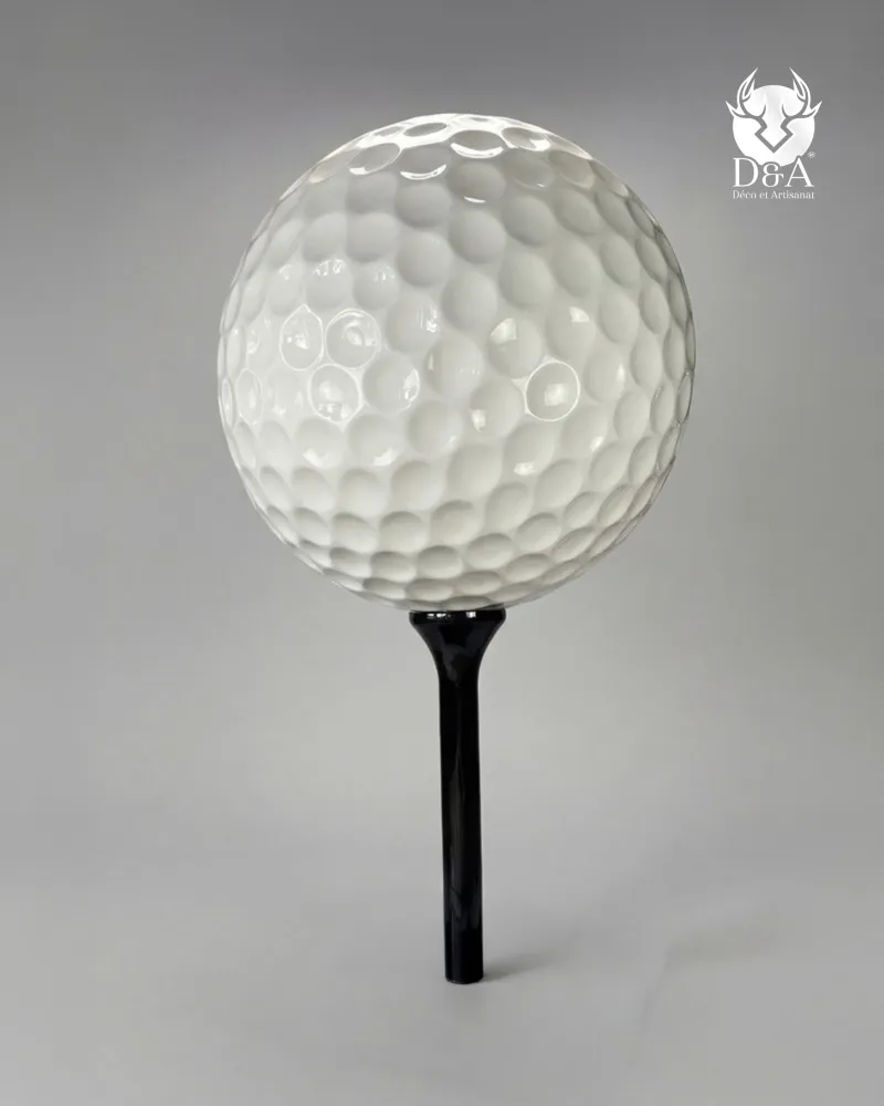 XXL-Golfball aus Fiberglasharz