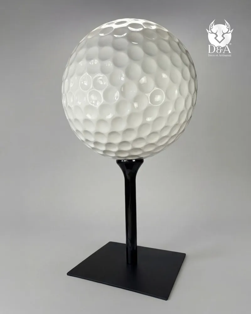 XXL-Golfball aus Fiberglasharz