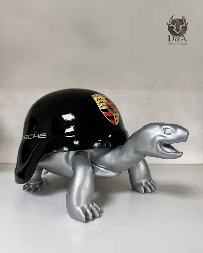 Animais de resina, Porsche Helmeted Turtle