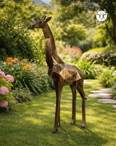 Animaux en résine, Girafe XL à facettes effet patiné