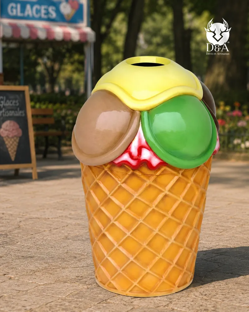 Cono de helado gourmet con papelera