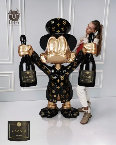 Dagobert Duck im Vuitton-Anzug mit Champagner – Größe 170 cm