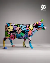 Mucca Favela Chic a grandezza naturale in resina – Scultura di Street Art