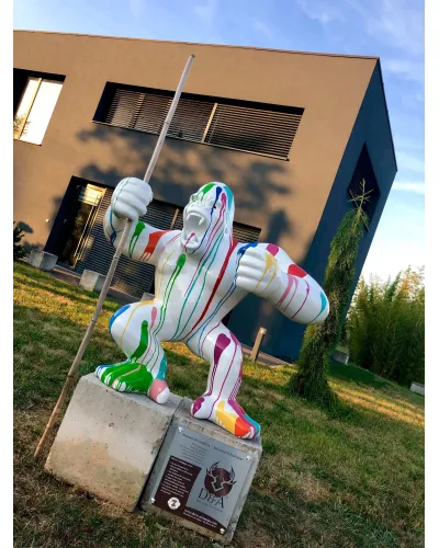 Kong, le gorille XXL furieux Trash - Déco et Artisanat - 1