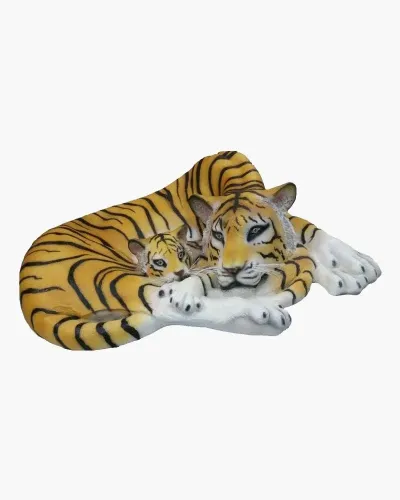 Tigre couché réaliste - Déco et Artisanat - 1