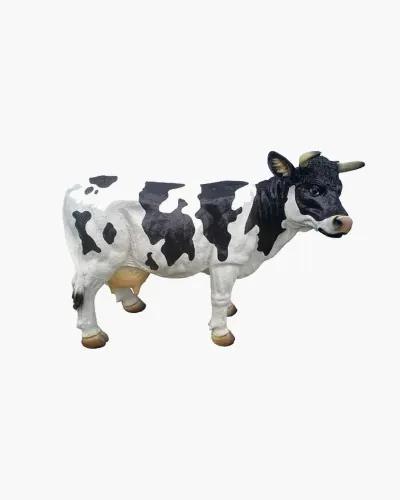 Vache réaliste - Déco et Artisanat - 1