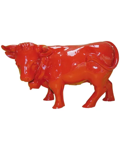 Statue und Skulptur eines roten Stiers aus Harz
