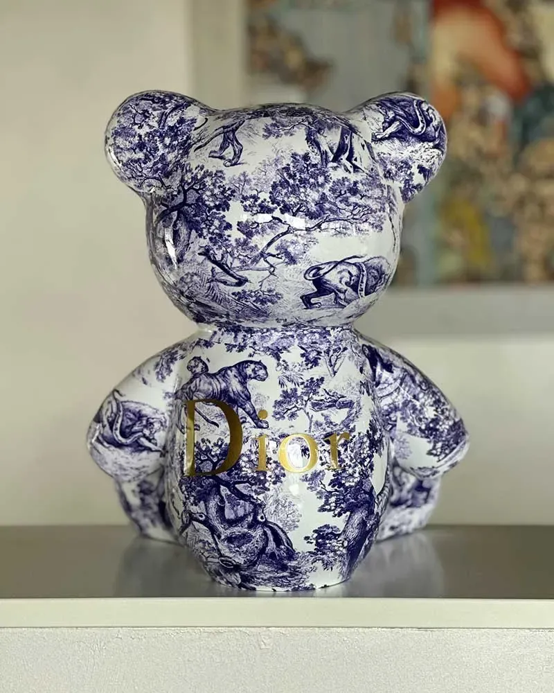 Resin teddy bear sitting in Dior wrap | Déco et Artisanat