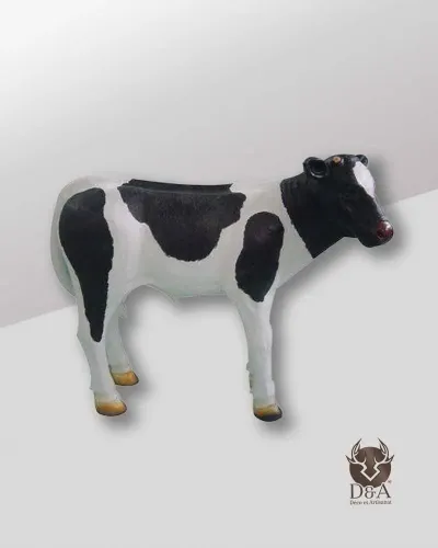 Little Realistic Calf - Déco et Artisanat - 1