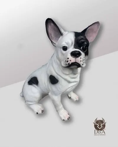 French bulldog sitting realistic - Déco et Artisanat - 1