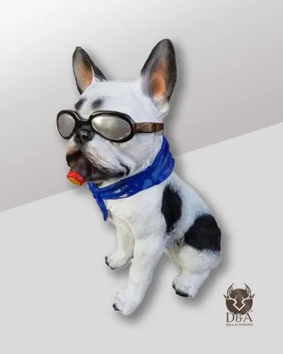 French bulldog sitting with a cigar Déco et Artisanat - 1