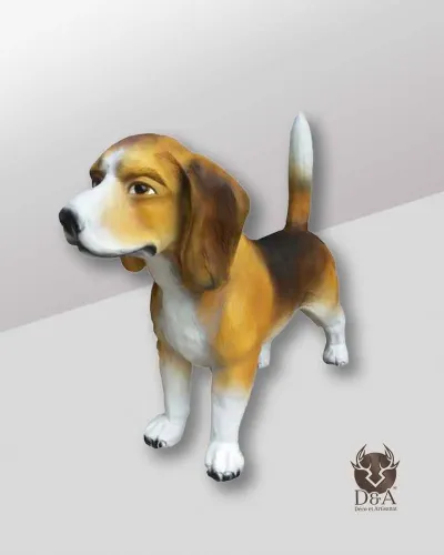 Beagle debout réaliste