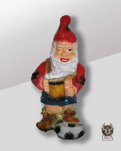 Nain de jardin Footballeur avec une bière