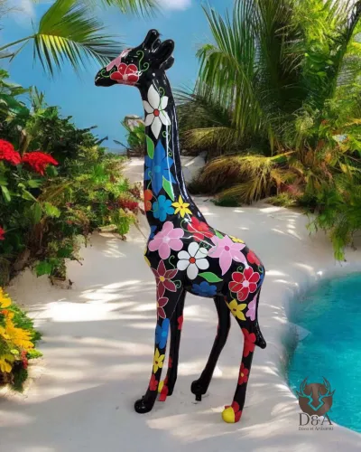 Giraffe XL Flowers - resin animals