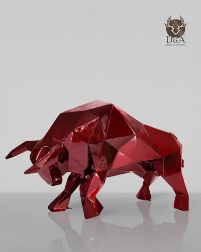 Designbeeld van een metalen origami-stier op ware grootte